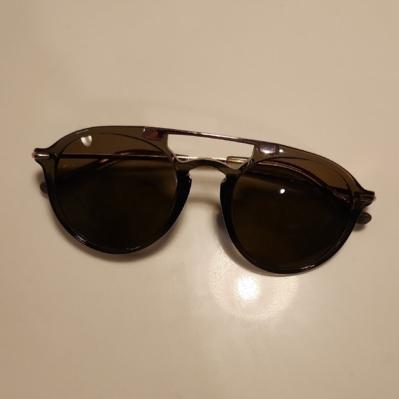 Dries Van Noten x Linda Farrow Brown Sunglasses (Unisex) - Picture 4 of 6